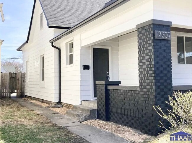 Photo - Charming North Side 2BR Home – Updated & M...