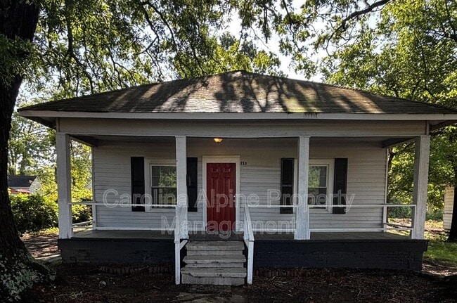 Photo - 713 Smith St House