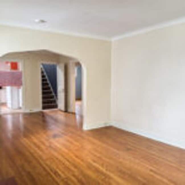 Photo - 1307 N 20th Ave E