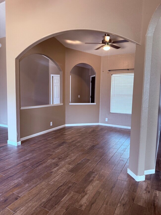 Photo - 10243 W Reade Ave