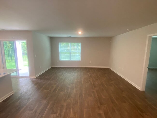 Photo - Introducing this beautiful like new 3 bed 2 bath home located in the Windsong II S/D. in Rincon, GA!