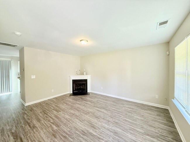 Photo - 5420 Henderson Oaks Dr