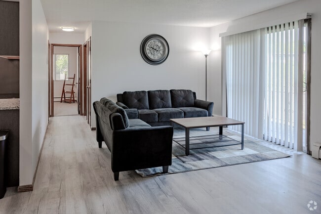 2HAB, 1BA - 925 ft²