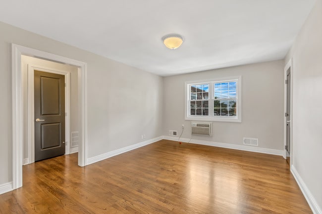 Photo - 78 Davison St Unit 1