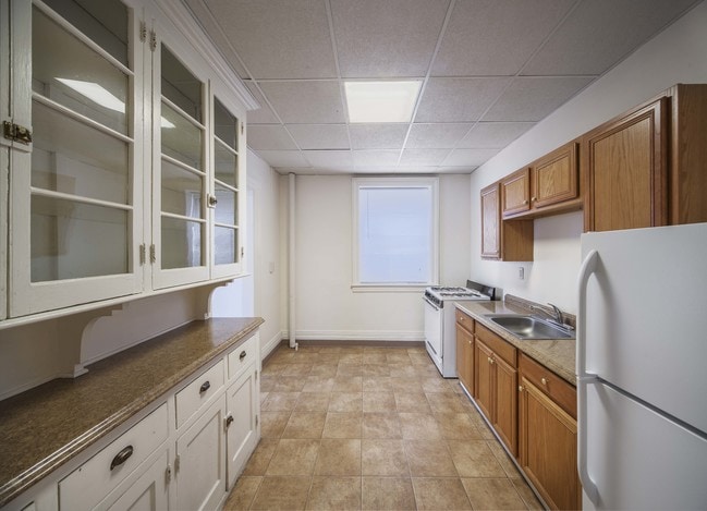 Photo - Willett Apartments