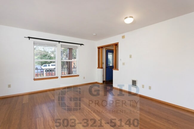 Photo - Charming 3 Bedroom Craftsman - Located near Mississippi Avenue!