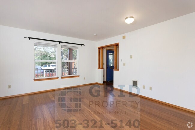 Building Photo - Charming 3 Bedroom Craftsman - Located nea... Rental