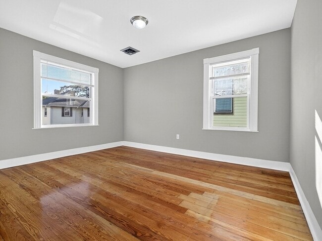 Photo - 53 Armandine St