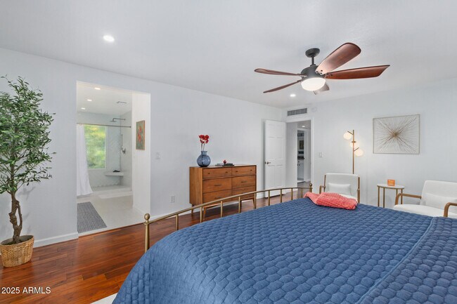 1948 E Jeanine Dr