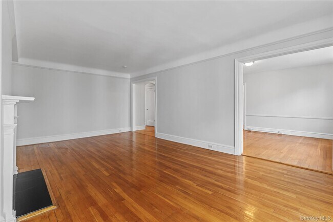 Photo - 240 Martine Ave Unit 4G