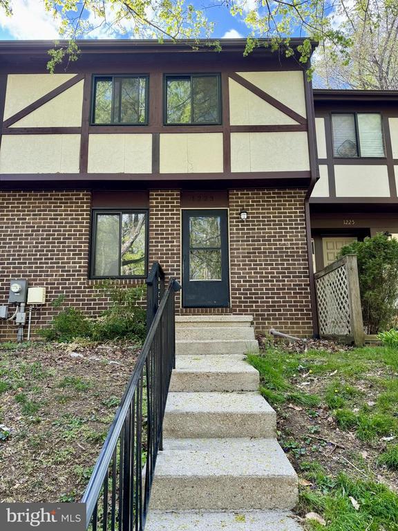 Photo - 1223 Springwood Ct Townhome