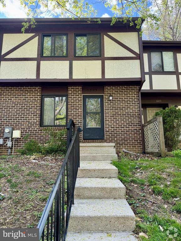 Building Photo - 1223 Springwood Ct Rental