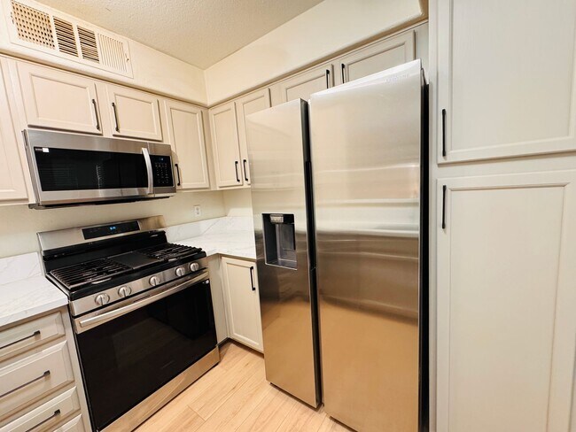 Photo - 2 bedroom, 2-bathroom condo for rent Unidad 103,