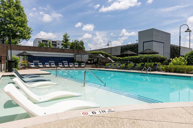 Siena Suwanee Town Center
