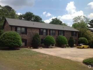 Building Photo - 107 Barrington Dr Unit 3 Rental