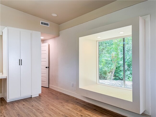 Photo - 1111 S Ray Ave