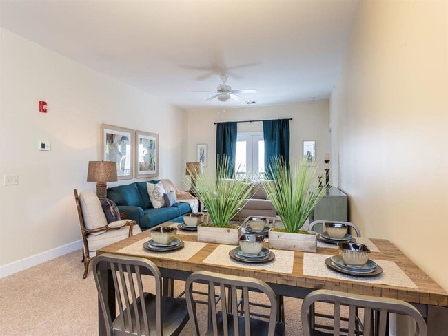 Gateway Landing on the Canal Apartment Homes