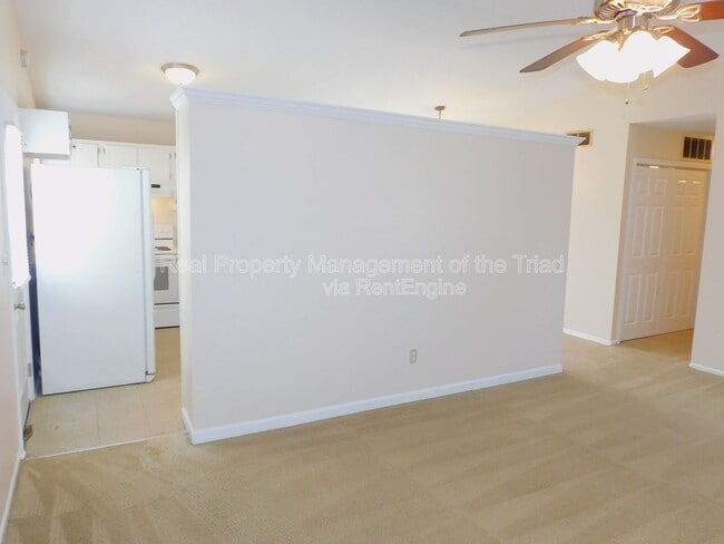 Photo - 905 Tipperary Dr