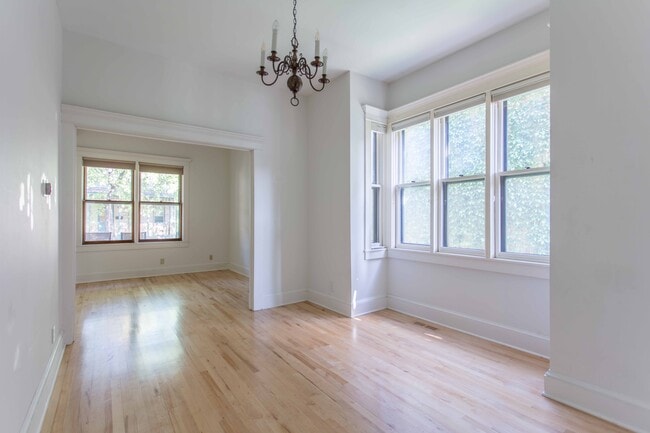 Photo - 2218 Milwaukee Ave Unidad 1