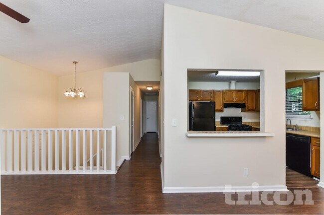 Photo - 2520 Hewatt Rd