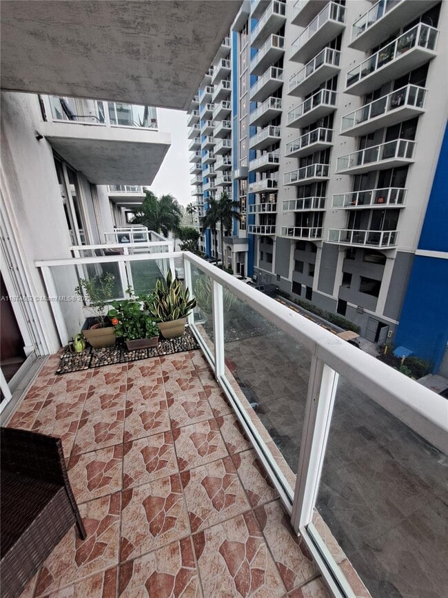 Building Photo - 5091 NW 7th St Unit 415 Rental