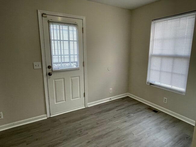 Photo - 1708 Underwood St