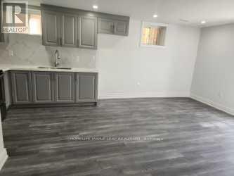 Photo - 8 Benhurst Cres