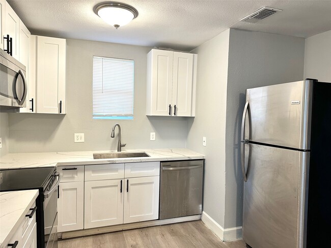 Building Photo - 4318 1st Rental