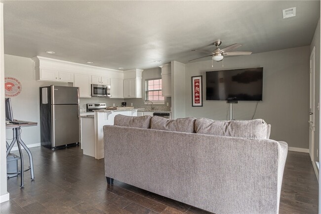 Photo - 2805 W Lakewood Dr