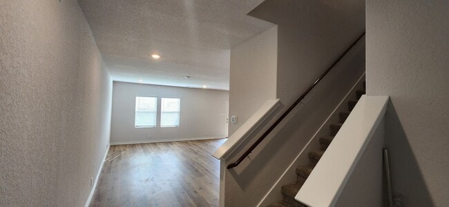 Photo - CYPRESS TRAILS OFF PRUE RD - 4-bedroom rental home!