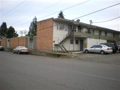 Building Photo - Crown Colony Rental