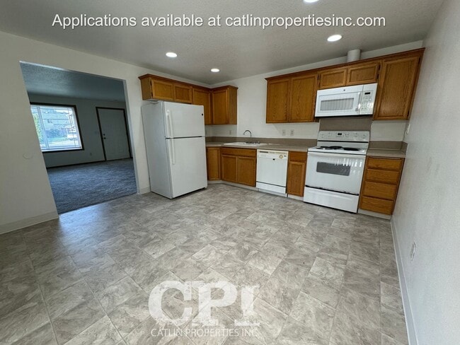 Photo - Lexington Area - Holiday Special - 1/2 OFF First Month's Rent!!