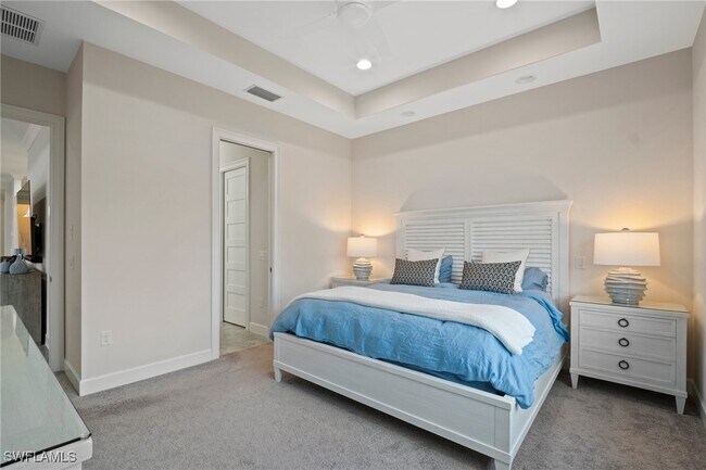 Building Photo - 6879 Saona CT