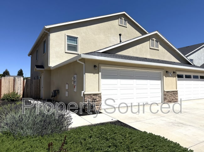 Photo - 936 W Alameda St