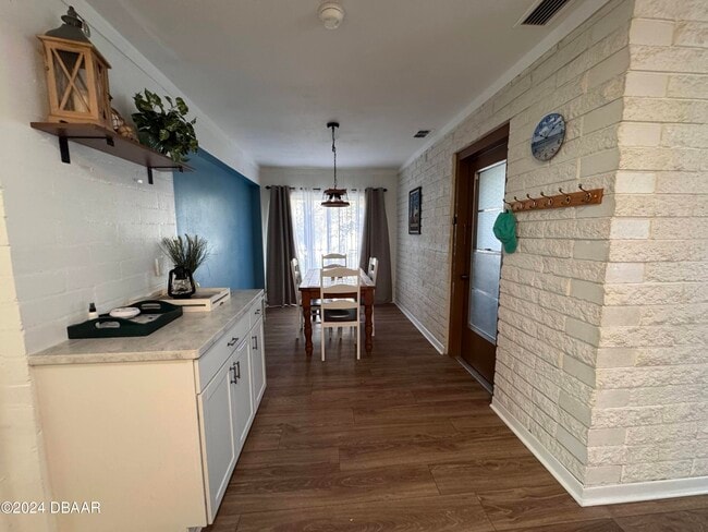 Photo - 24 Dolphin Ave