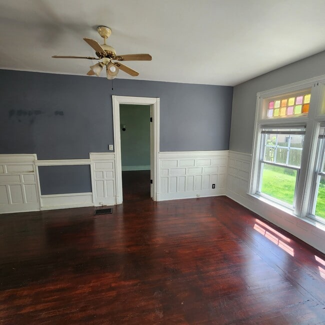 Photo - 678 Ridge Rd