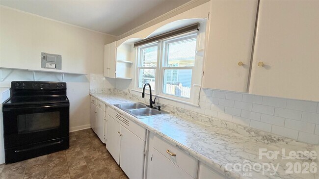 Photo - 216 Sylvania Ave