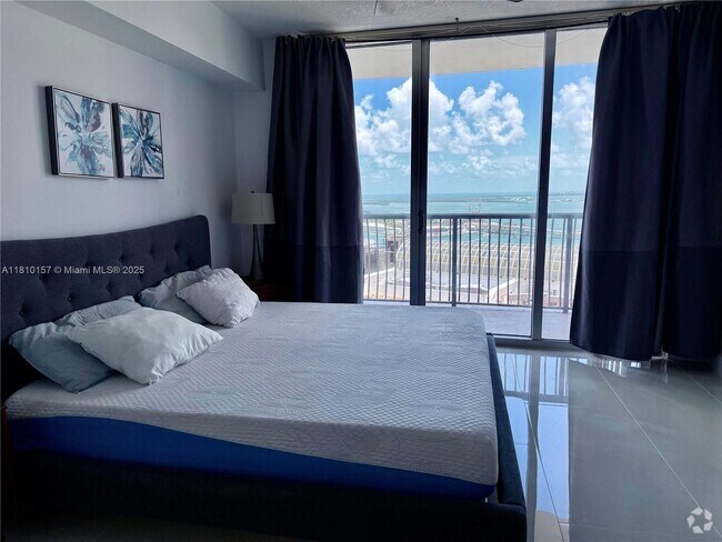 Building Photo - 1750 N Bayshore Dr Unit 4604 Rental