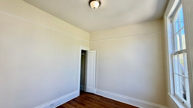 Photo - LT05MAIN2 Unit LT050375