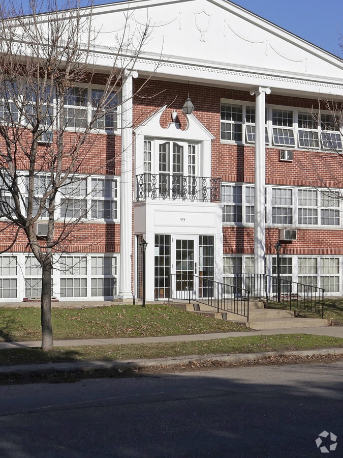 Photo - 515 Cleveland Ave S