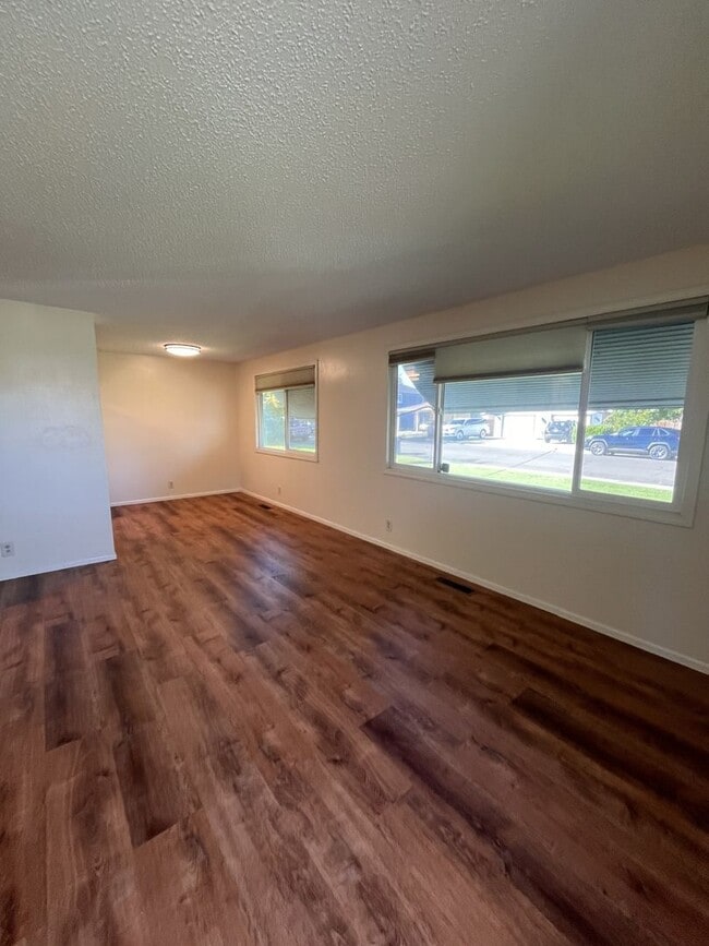 Photo - 534-536 Mary St Unidad 534