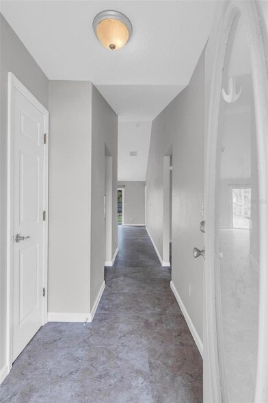 Photo - 115 Brunswick Ln