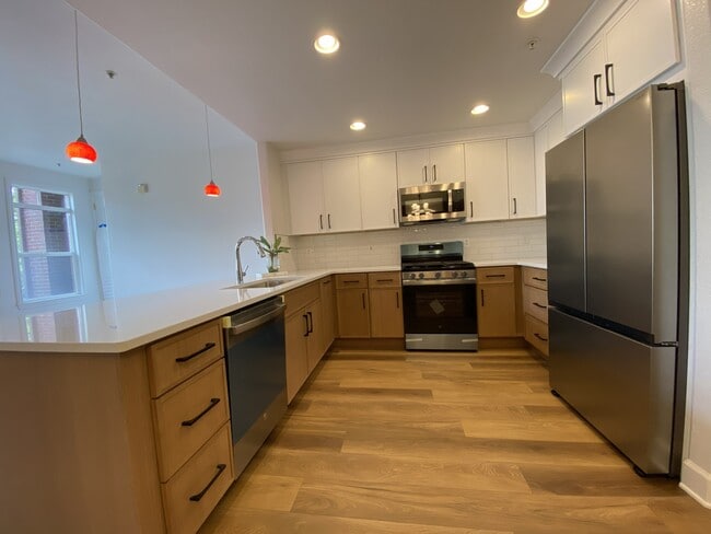 Photo - 1735 N Ogden St Unit 101