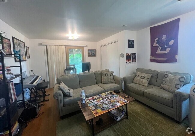 Building Photo - 177 Windsor St Unit 3 Rental