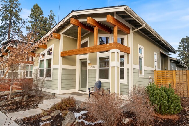 Photo - 63374 NW Clearstone Dr