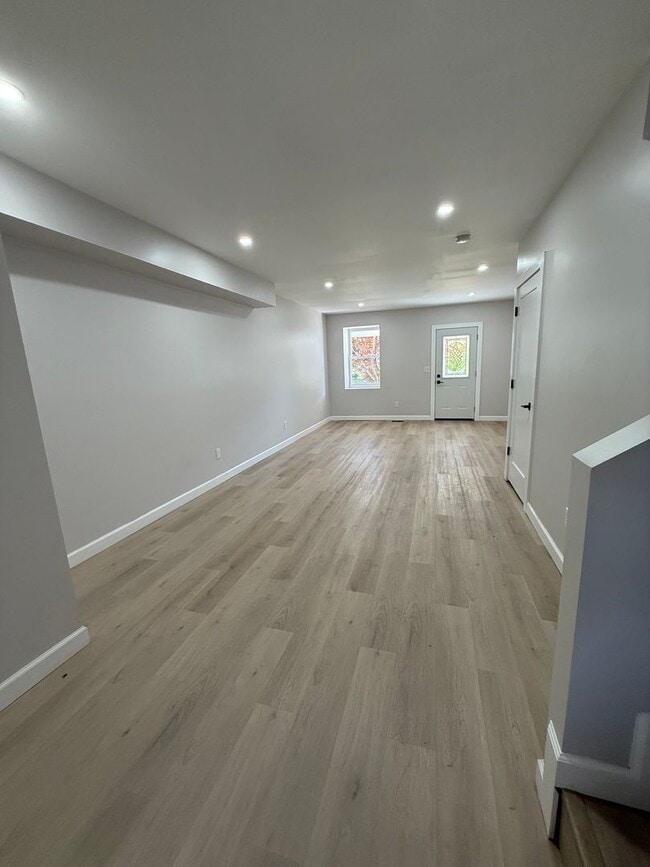 Photo - Route 309 Unit Right