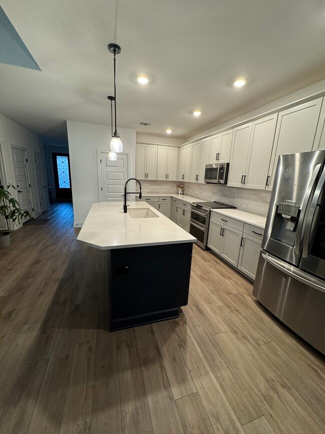 Photo - 920 Ray Berglund Blvd