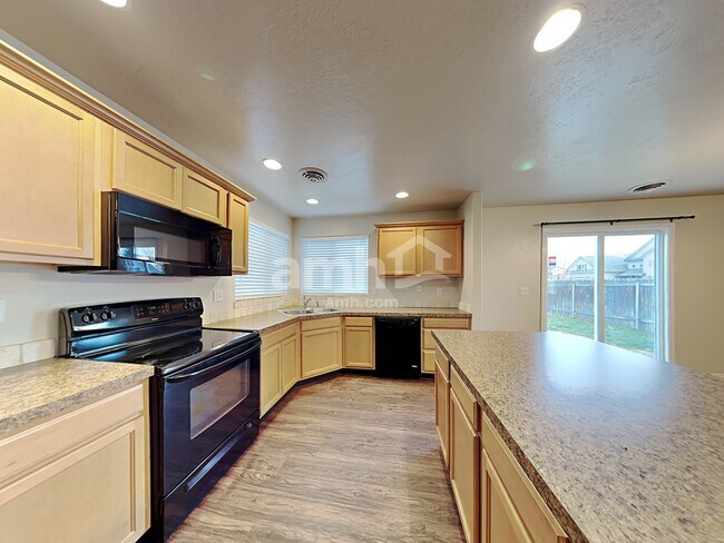 Photo - 220 Archer Rd