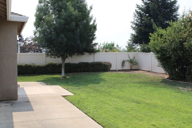 Photo - 4 BED/2 BATH IN THE SUNSET AVENUES SUBDIVISION