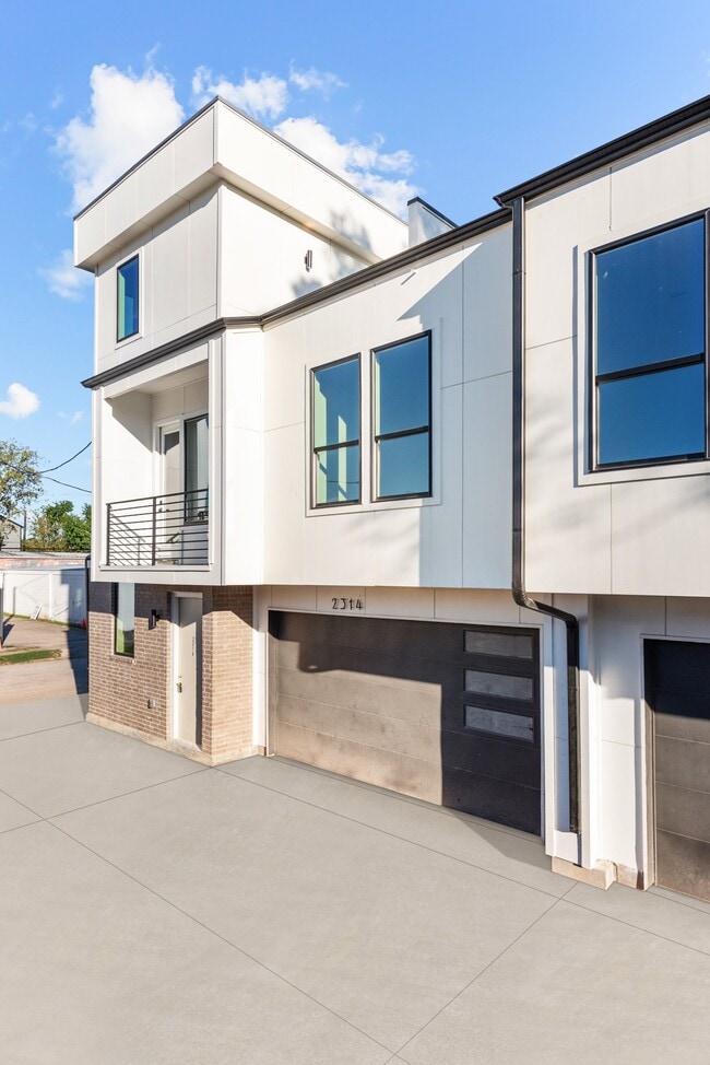 Building Photo - 2314 Barbee St